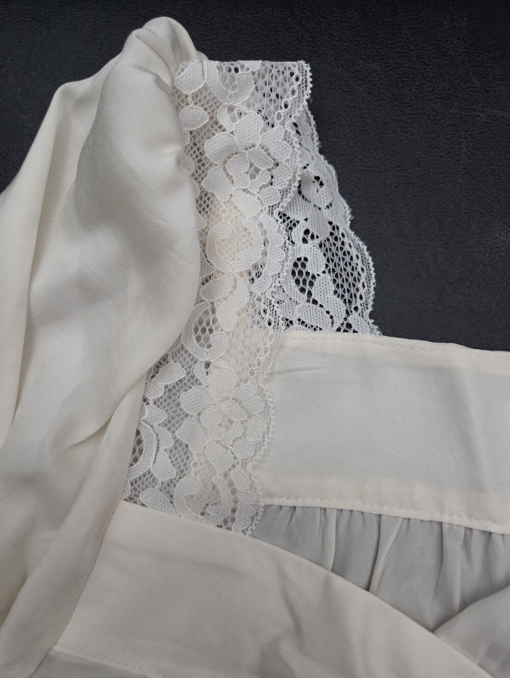 NWT - GAP Oversized Lace Trim Cream Long-Sleeve Tie-Front Blouse - Size XL - Picture 10 of 13